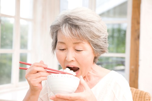 丁寧な型採りで最適な入れ歯を製作